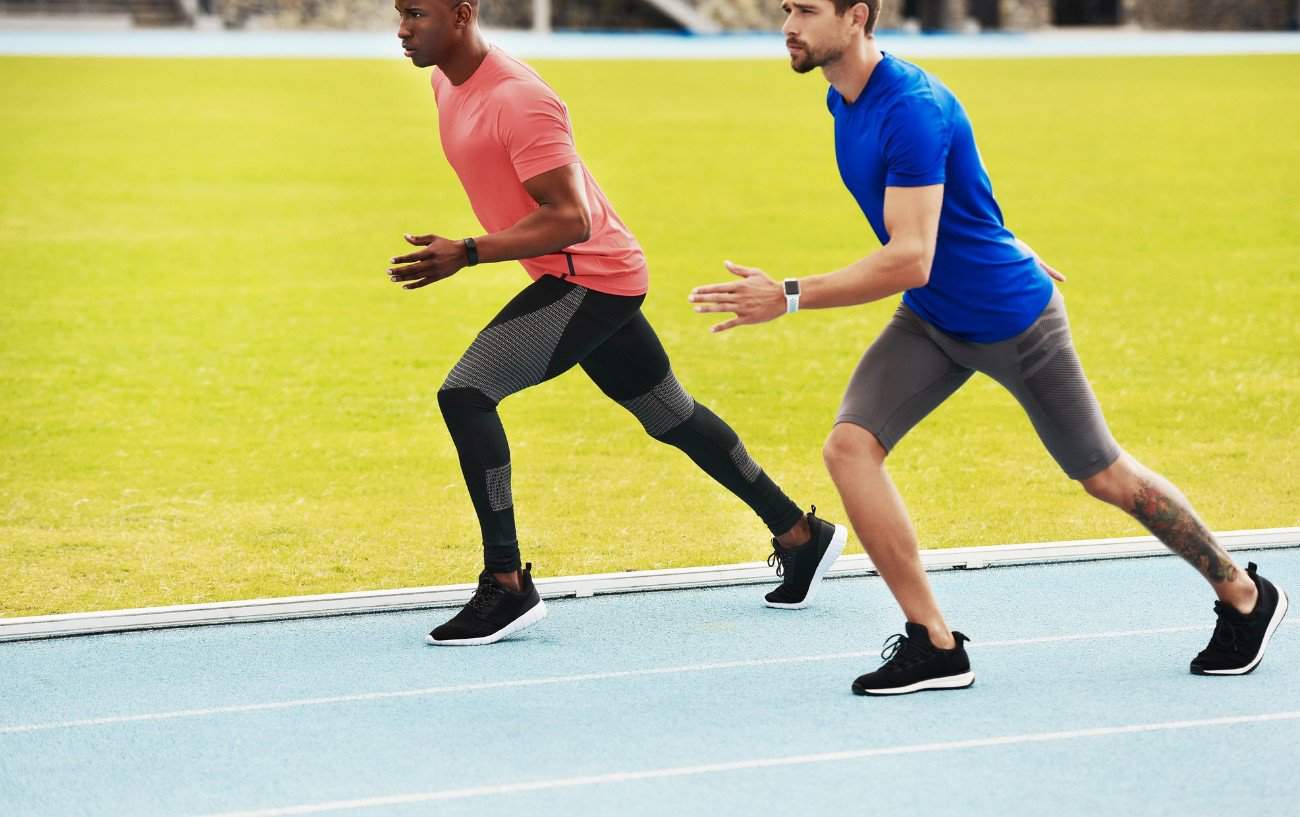 PROPER RUNNING FORM - 8 TIPS TO MAKE IT EFFORTLESS